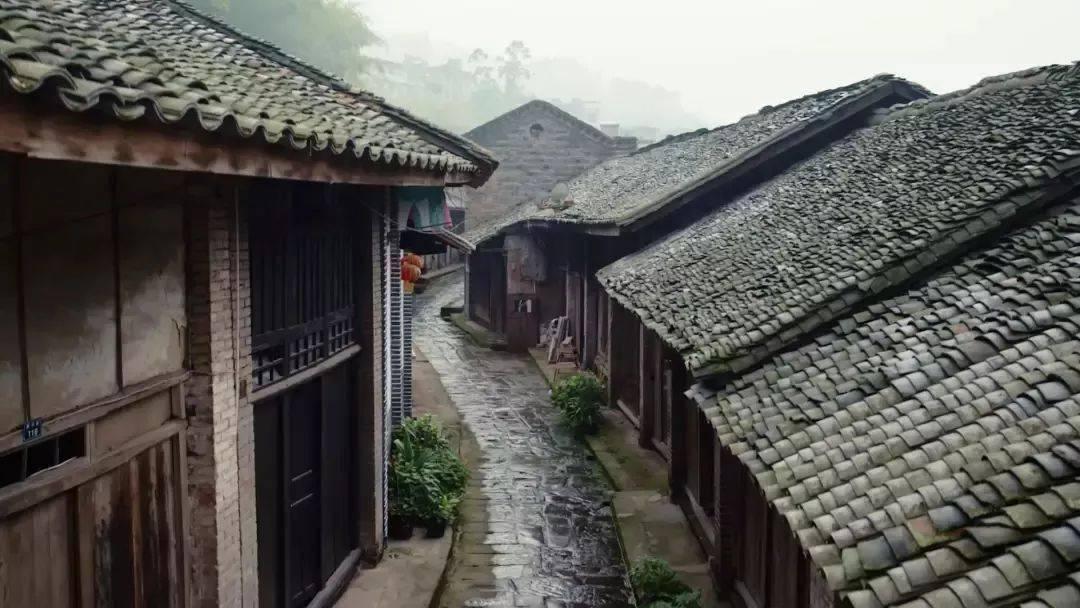 探索未知世界,与土地确权证上四至错了怎么办一起解答疑惑!